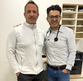 Milan Stojanovic (l.) und Dr. Rami Shibi freuten sich über den fachlichen Austausch.